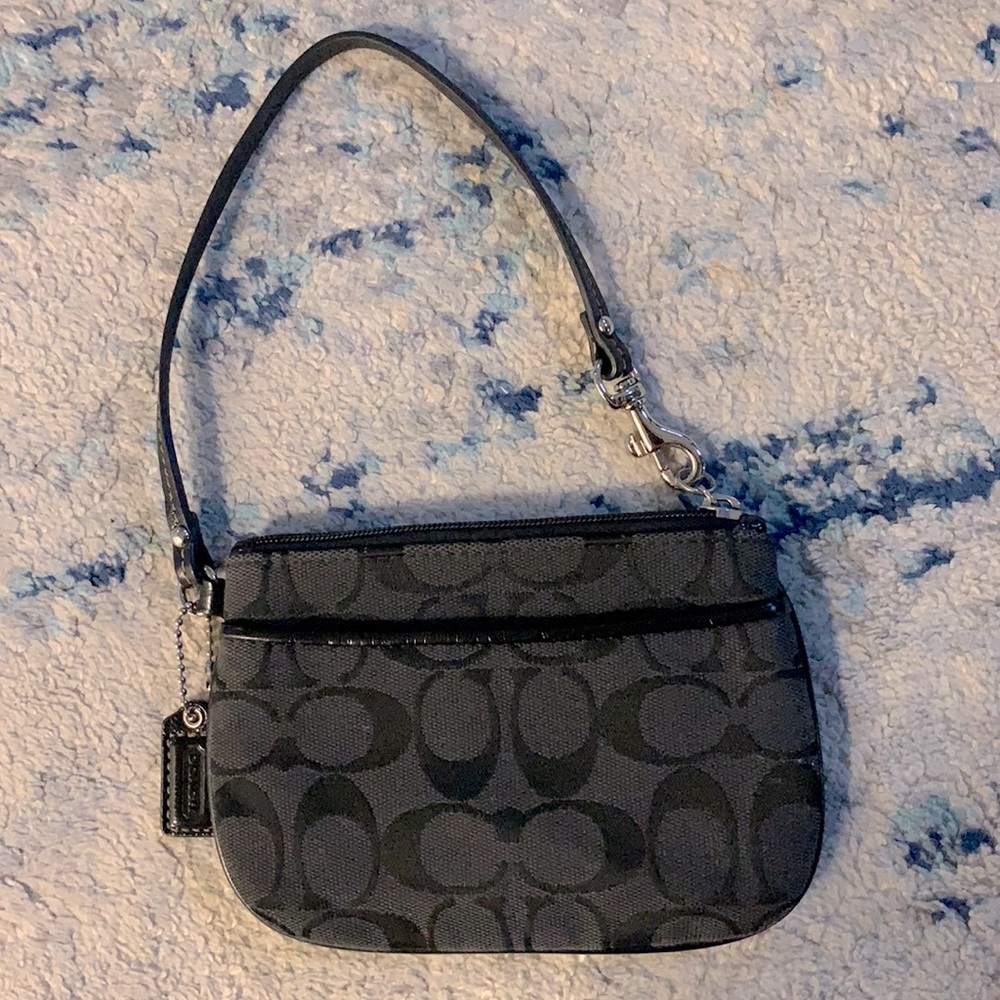 Small Coach wristlet (EUC)